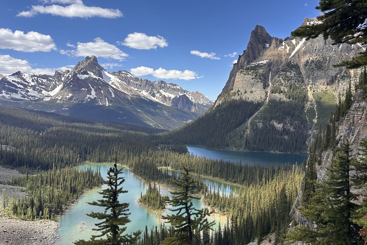 Canadian Rockies lakes and mountains